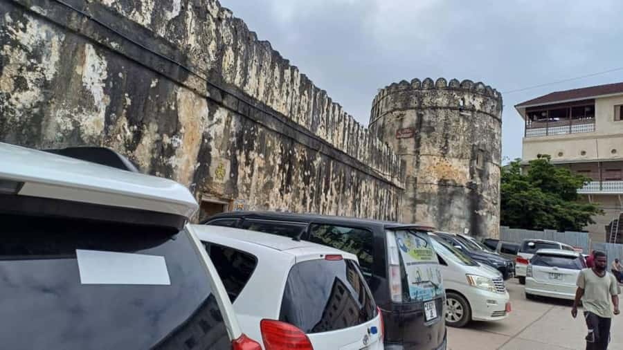 Stone Town Private Guided Walking Tour - House of Wonders and the changing city
