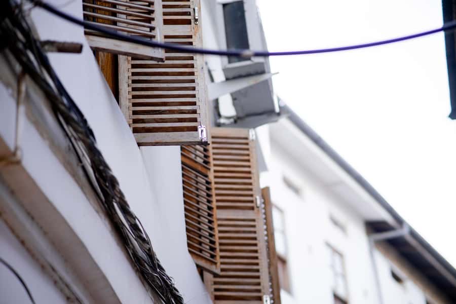 Stone Town's Hidden History: Private Guided Walking Tour - Morning heat, sunset timing, and what to bring