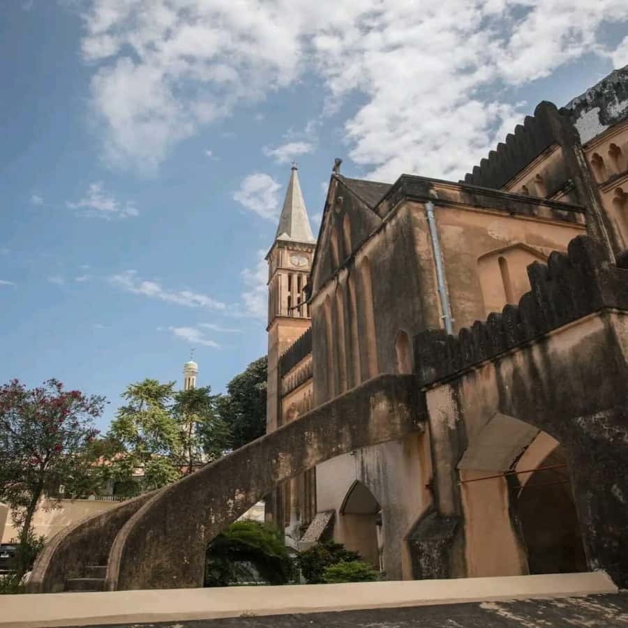 Stone Town Walking Tour with Female Guides - Why Stone Town Works Best on Foot