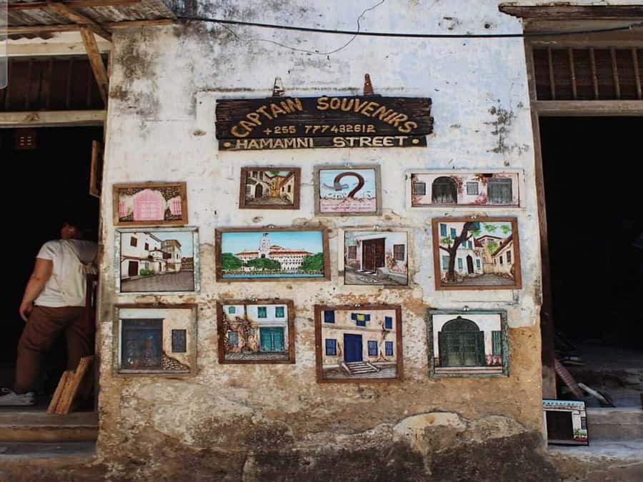 Stone Town Walking Tour with Female Guides - House of Wonders and the Old Arabic Fort