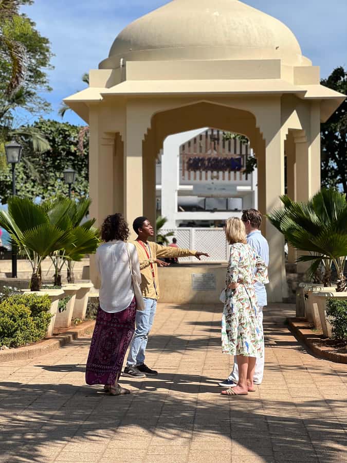 Stone Town Walking Tour With Local Expert Guide - Cathedrals, doors, and Stone Town architecture