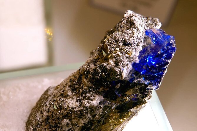 Tanzanite experience tour - Tanzanite shopping in Arusha - What the strongest praise tells you