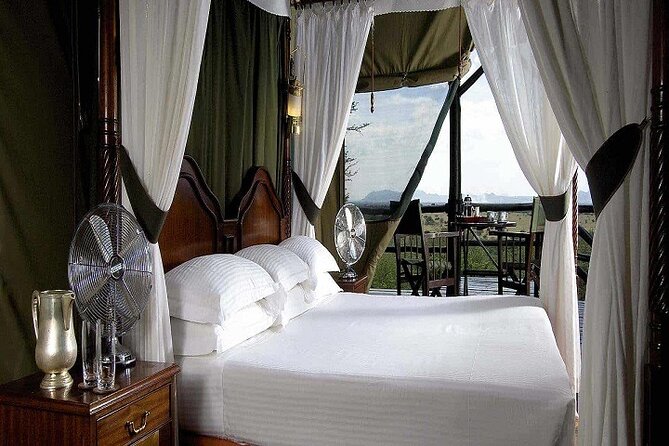 The Top Rated 6-Day Serengeti Budget Camping Safari in Tanzania - Four parks, one compact safari route