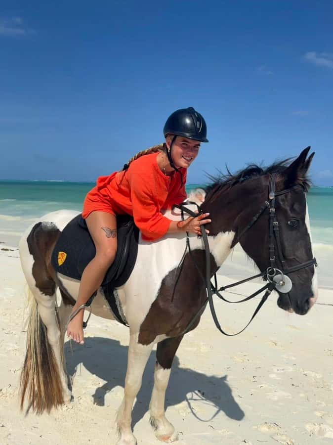 Zanzibar: Beach Horseback Ride and Swim with the Horse - From your hotel lobby to the stable