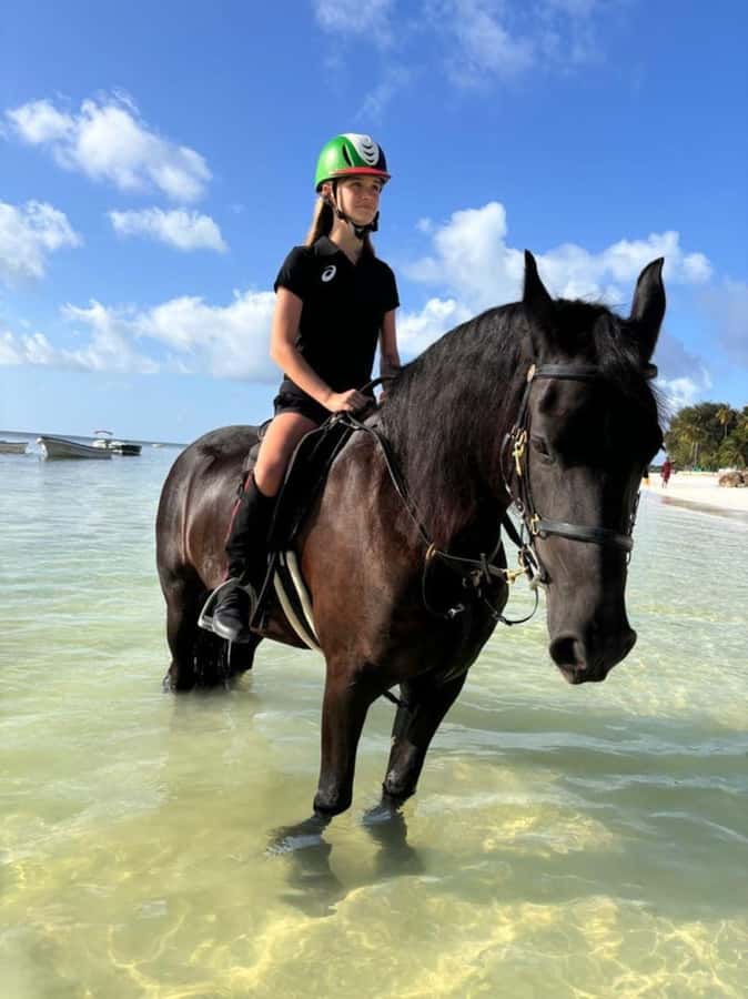 Zanzibar: Beach Horseback Ride and Swim with the Horse - Entering the water with your horse