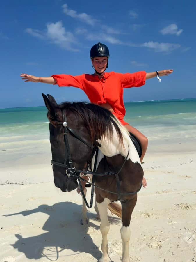 Zanzibar: Beach Horseback Ride and Swim with the Horse - What $136 really buys you