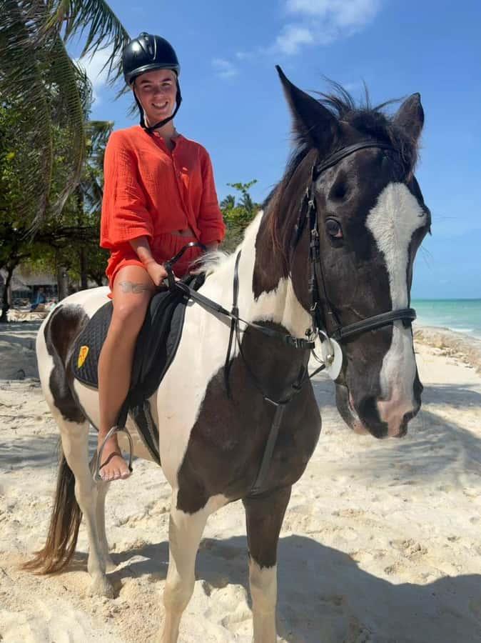 Zanzibar: Beach Horseback Ride and Swim with the Horse - Communication and guide quality