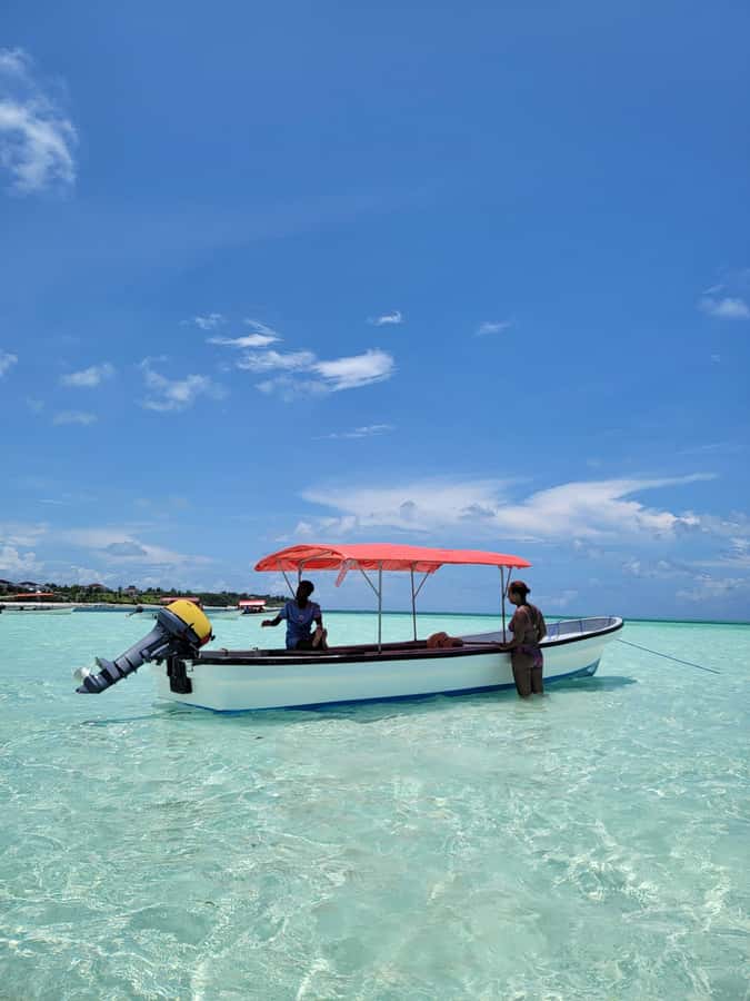 Zanzibar: Blue lagoon, Starfish, Paje Beach and Maalum Cave - Two relaxed hours around Paje Beach