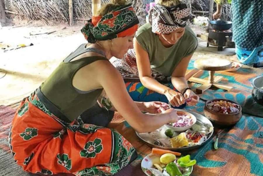 Zanzibar: Jozani forest tour & Spice farm tour with lunch - Jozani Forest and the red colobus encounter