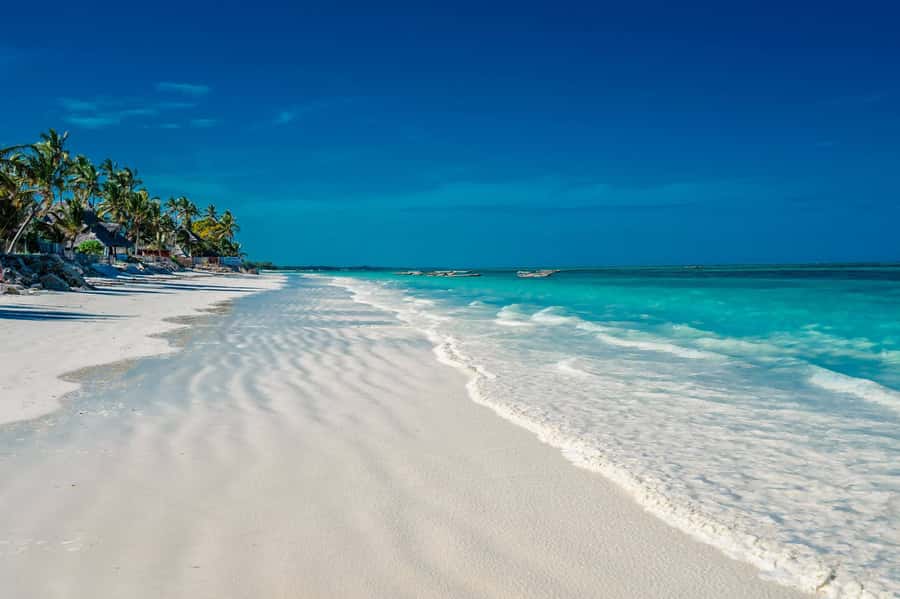 Zanzibar: Mnemba Island, Monkeys & Kuza Cave Private Tour - Kuza Cave gives the day a cool reset