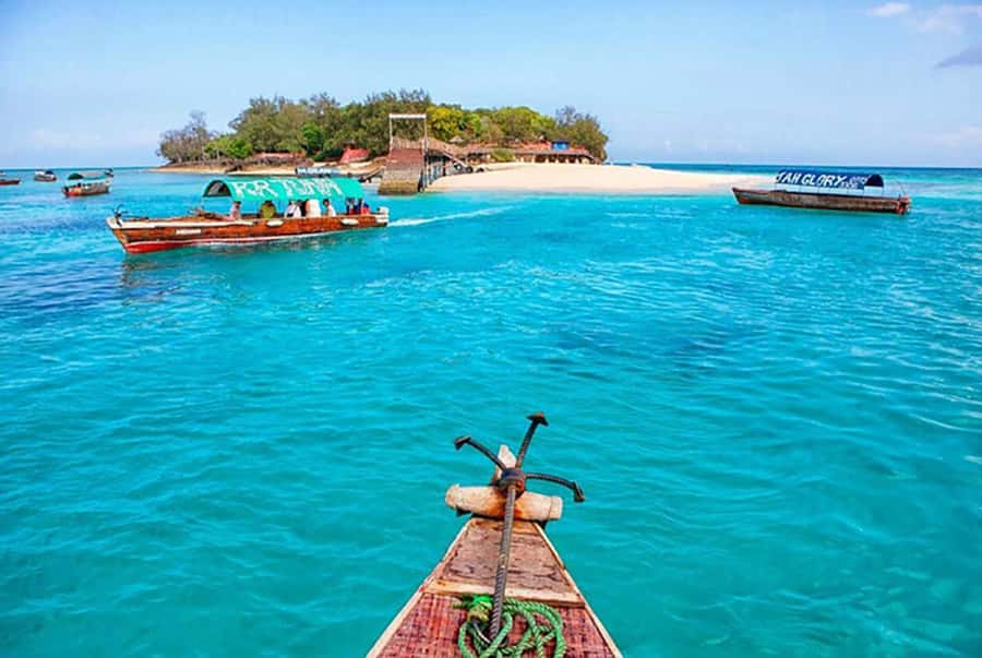 Zanzibar: Prison Island and Nakupenda Sandbank - Setting out from Forodhani in Stone Town