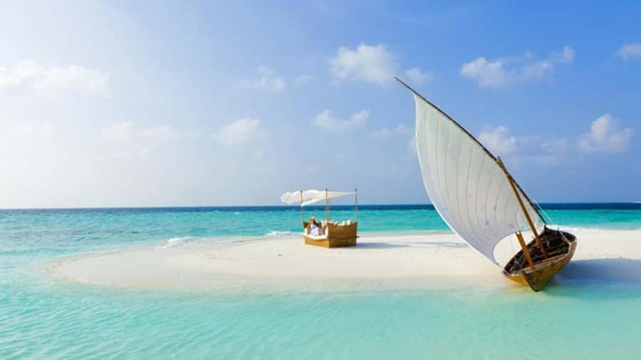 Zanzibar: Prison Island & Nakupenda Boat Tour with BBQ Lunch - Prison Island: colonial ruins and enormous tortoises