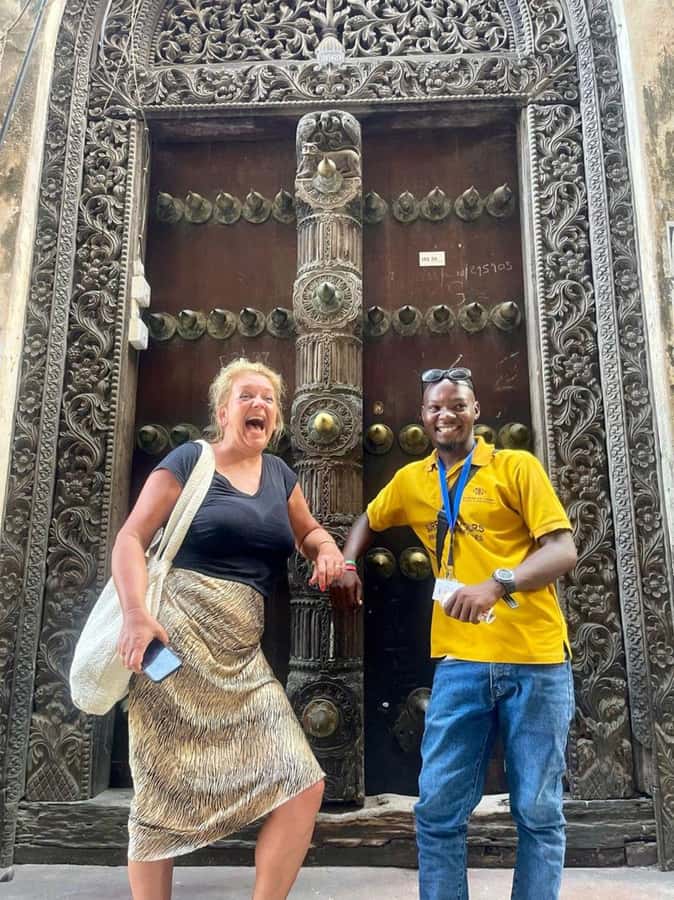 Zanzibar: Prison Island, Nakupenda, Stone Town Trip with BBQ - Nakupenda Sandbank, clear water and crowded shores