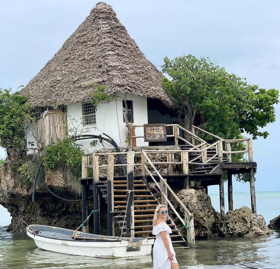 Zanzibar: Rock Restaurant and Cave Tour Visit - The day begins with a long road south