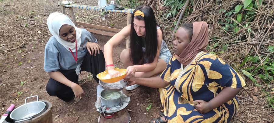 Zanzibar: Spice Farm Tour with Traditional Cooking Lesson - Walking among cinnamon, vanilla, cloves, and pepper