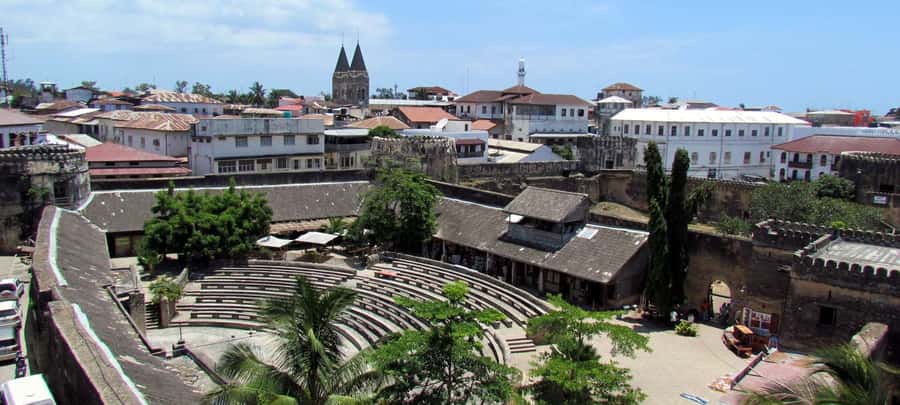 Zanzibar: Stone Town 3-Hour Walking Tour - Old Fort and the Arab imprint