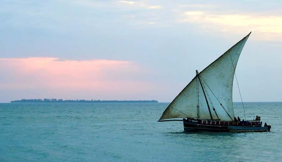 Zanzibar: Sunset Dhow Cruise in Stone town - Why the dhow matters in Zanzibar