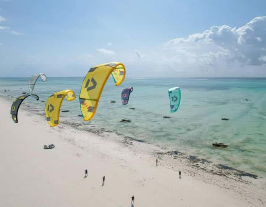 ZNZ: Dolphin Tour at Mnemba, Lagoon Aquarium & Kendwa Beach. - Kendwa Beach gives the day room to breathe